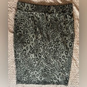 Du Jour Heather Gray Skirt